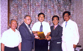 本社代表團1999年訪問北京、內蒙